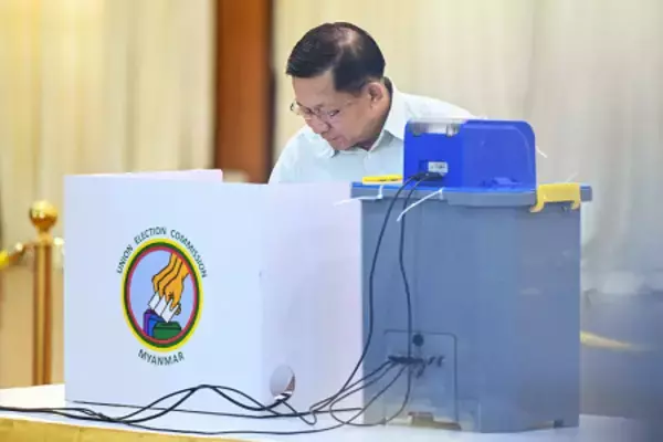 ミャンマー総選挙始まる