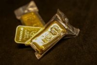 ＮＹ金、初の５６００ドル乗せ＝安全資産に旺盛需要