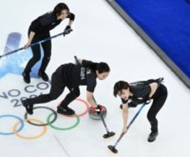 スイープする小野寺と近江谷　五輪