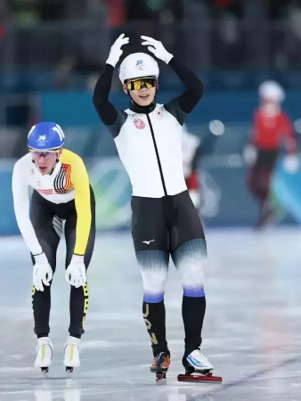 滑走を終えた佐々木　五輪