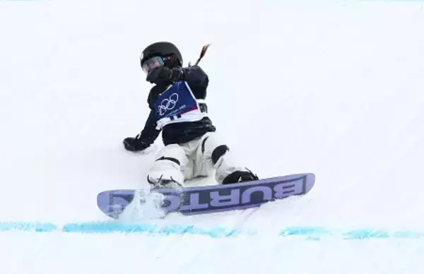 転倒する岩渕　五輪