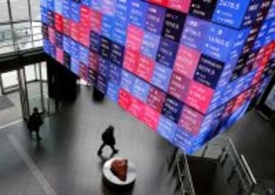 東京株、一時１３００円超安＝停戦期待で下げ幅縮小