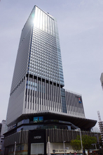 名古屋・栄で最も高いビル完成