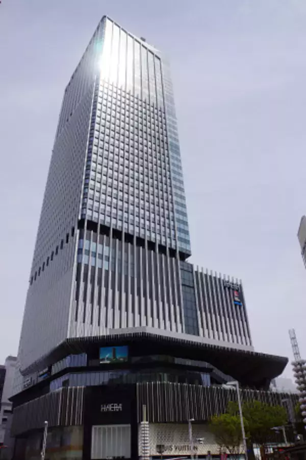 名古屋・栄で最も高いビル完成