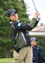 岡山が首位スタート　女子ゴルフ