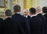 「プーチン氏、ロシア経済の危機を否定 紛争続く中「緩やかな劣化」の兆候と専門家指摘」の画像1