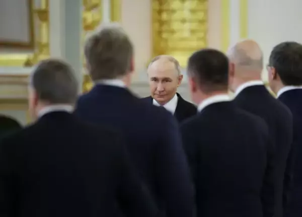 プーチン氏、ロシア経済の危機を否定 紛争続く中「緩やかな劣化」の兆候と専門家指摘