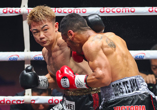 打ち合う吉良　ボクシング世界戦