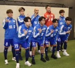 長崎の新加入選手ら　Ｊリーグ