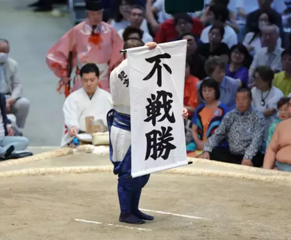 豊昇龍休場、ファンは落胆＝優勝争いにも影響―大相撲名古屋場所