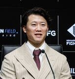 「記者会見する西川　プロ野球」の画像1