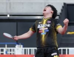 松島輝、成長示す連覇＝全日本卓球