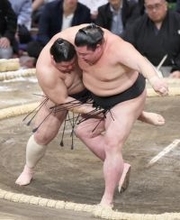 攻める義ノ富士