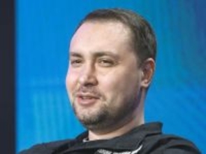 大統領府長官に情報機関トップ