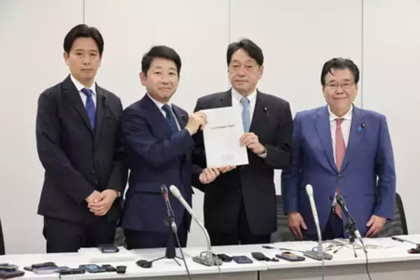 年収の壁「１７８万円」＝防衛財源確保へ所得増税も―与党税制改正大綱決定