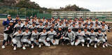 「笑顔を見せる横浜の選手ら　高校野球」の画像1