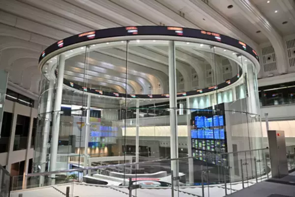 東京株、２０００円超高＝中東警戒和らぐ
