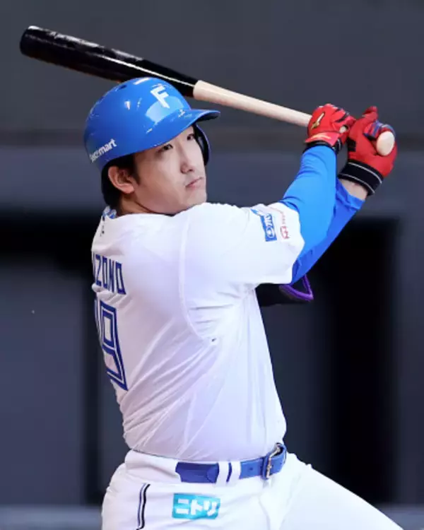 有薗の先制適時二塁打　プロ野球