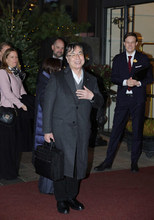 ホテルに到着した坂口特任教授