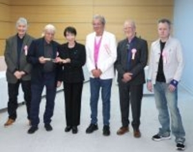 高市首相、ディープ・パープルに興奮