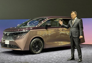 日産、新型エルグランドを発売