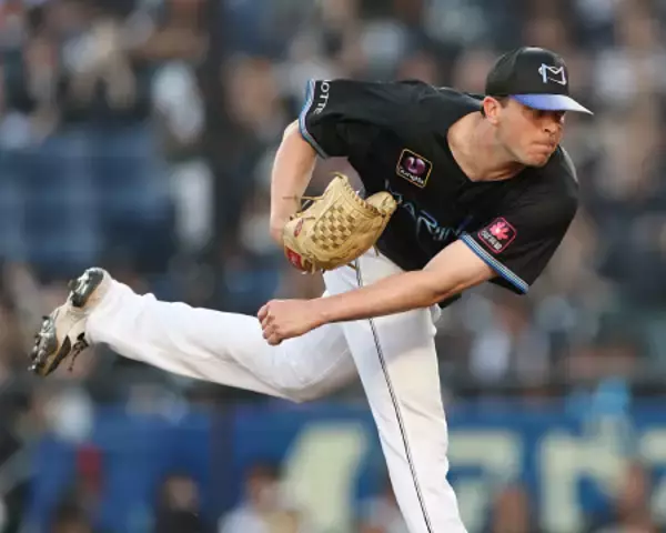 力投するロング　プロ野球