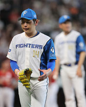 降板する加藤貴　プロ野球