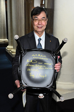 坂口さんと北川さん、ノーベル博物館に