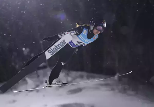 高梨、五輪に「全てを」＝Ｗ杯ジャンプ女子