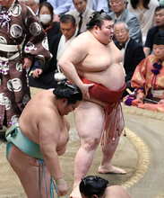 熱海富士、澄み切った心で＝大関撃破、勝負の終盤戦へ―大相撲秋場所