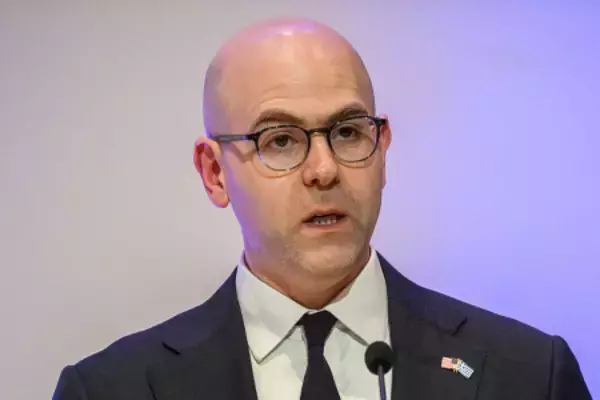 米政権高官ミラン氏辞任