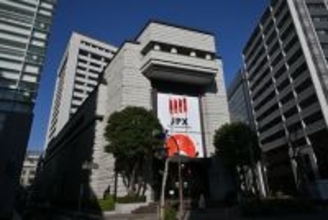 東京株、初の５万８０００円＝米半導体株高受け、買い優勢