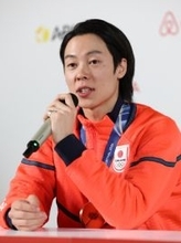 会見する小林陵　五輪