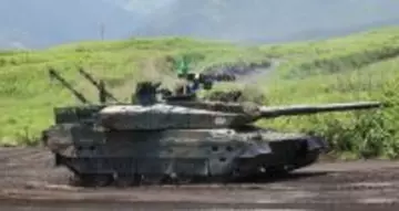 戦車搭乗の陸自隊員４人死傷