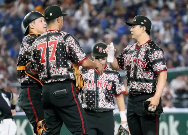 巨人の小笠原、粘り実らず＝プロ野球