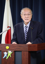 鈴木幹事長、福岡県連に「自浄」要求