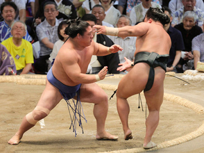 支度部屋＝大相撲名古屋場所