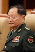 軍制服組トップら調査