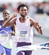 タケレ、デッドヒート制す＝東京マラソン