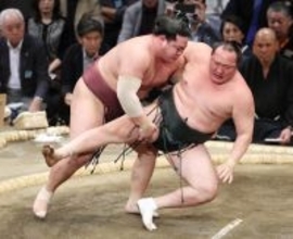 錦富士の小股すくい