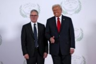 トランプ氏、インド洋の基地を「譲り渡すな」 英国を批判