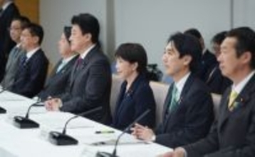３月経済報告「中東の影響注視」＝景気判断「緩やかに回復」維持