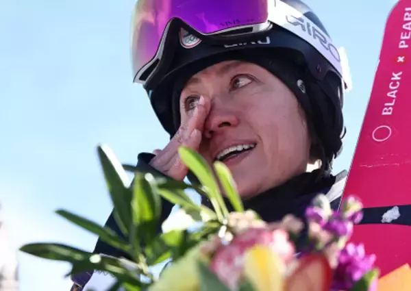 涙ぐむ竹内　五輪