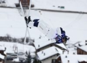 堀島のエア　五輪