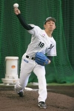 石垣元、衝撃の初ブルペン＝「バケモノ」級の大物新人―プロ野球・ロッテ