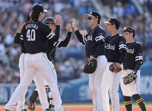 喜ぶソフトバンクナイン　プロ野球
