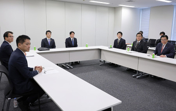 ガソリン暫定税率１２月末廃止