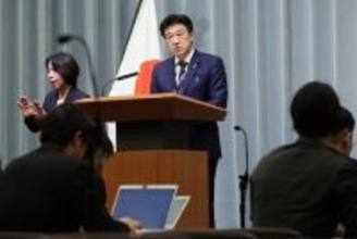 日本政府、中国公船侵入に抗議