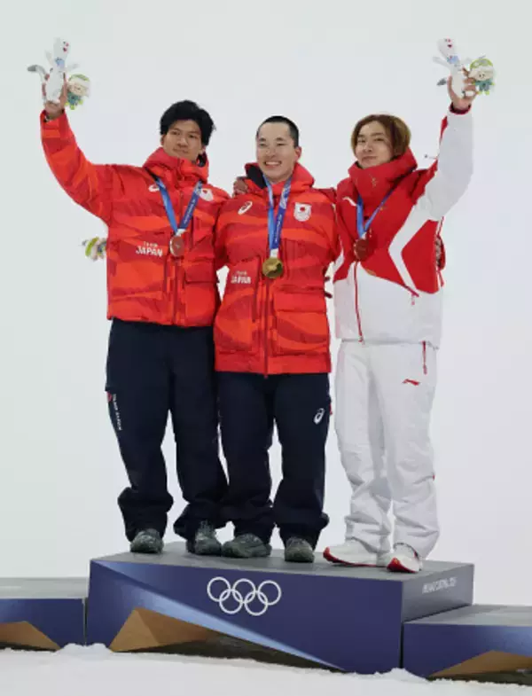 表彰台の木村ら　五輪