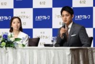 会見するりくりゅう